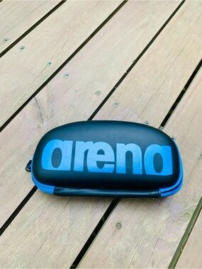 arena Men’s Swim Goggles Case – Black & Blue